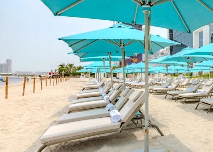 Cove Beach Dubai – Iconic Ladies_ Day Destination
