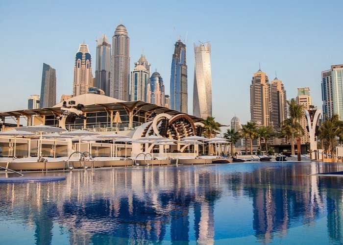 Zero Gravity Dubai – Skydiver Views - Famous Brunches